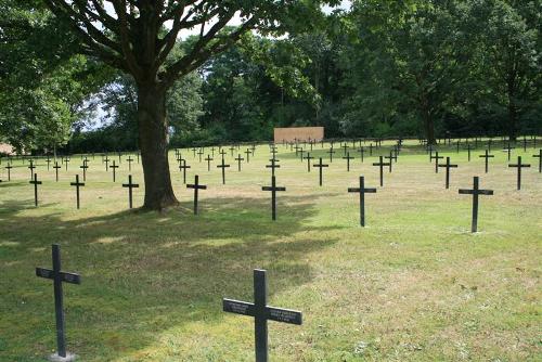 Duitse Oorlogsbegraafplaats Parcy-et-Tigny #2