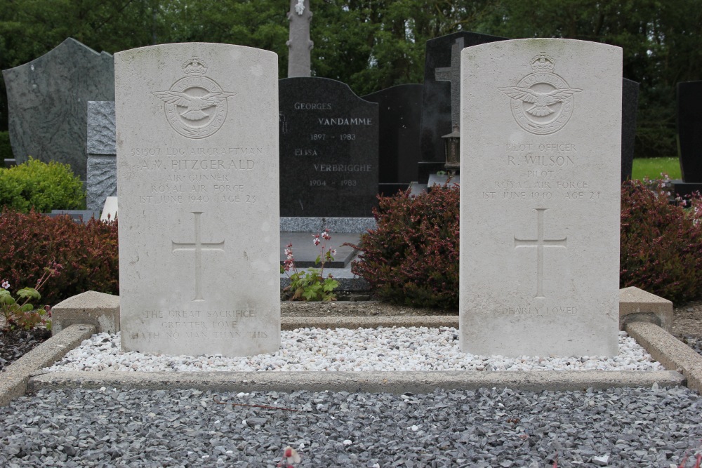 Commonwealth War Graves Steenkerke #2