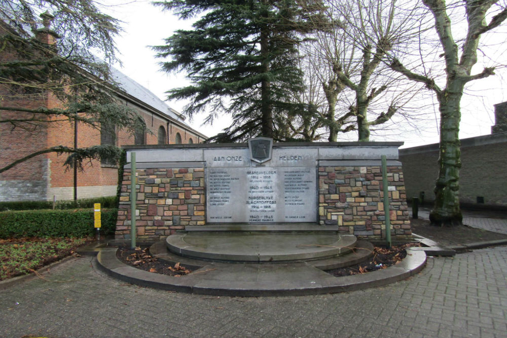 Oorlogsmonument Nieuwkerken-Waas #2