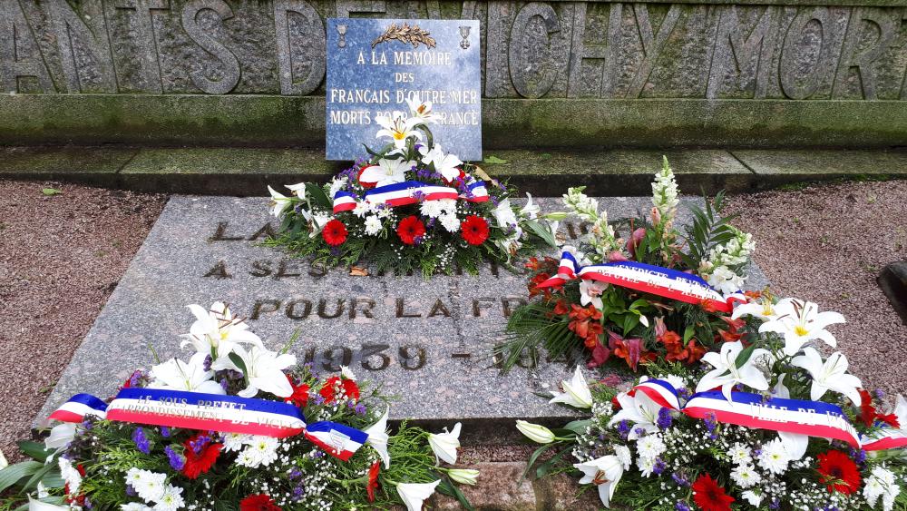 War Memorial Vichy #3