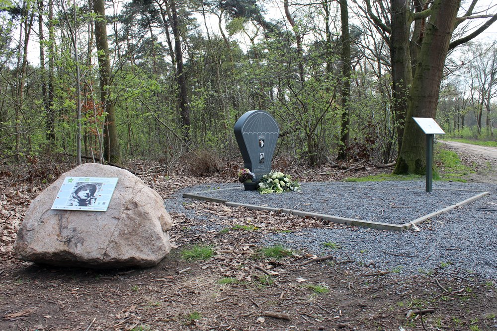 Liberation Route Marker115: Robert Cole and Joe Mann