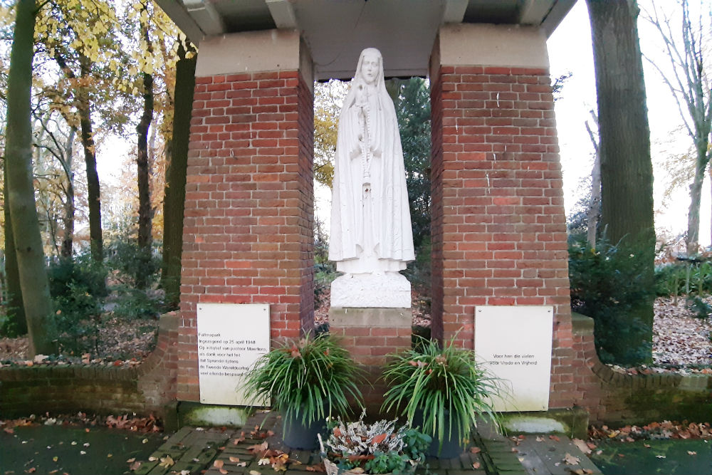 Monument Onze Lieve Vrouw van Ftima Sprundel #1