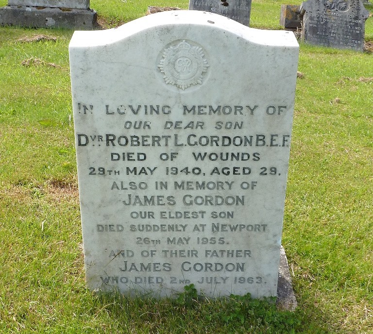 Commonwealth War Grave Dairsie Cemetery #1
