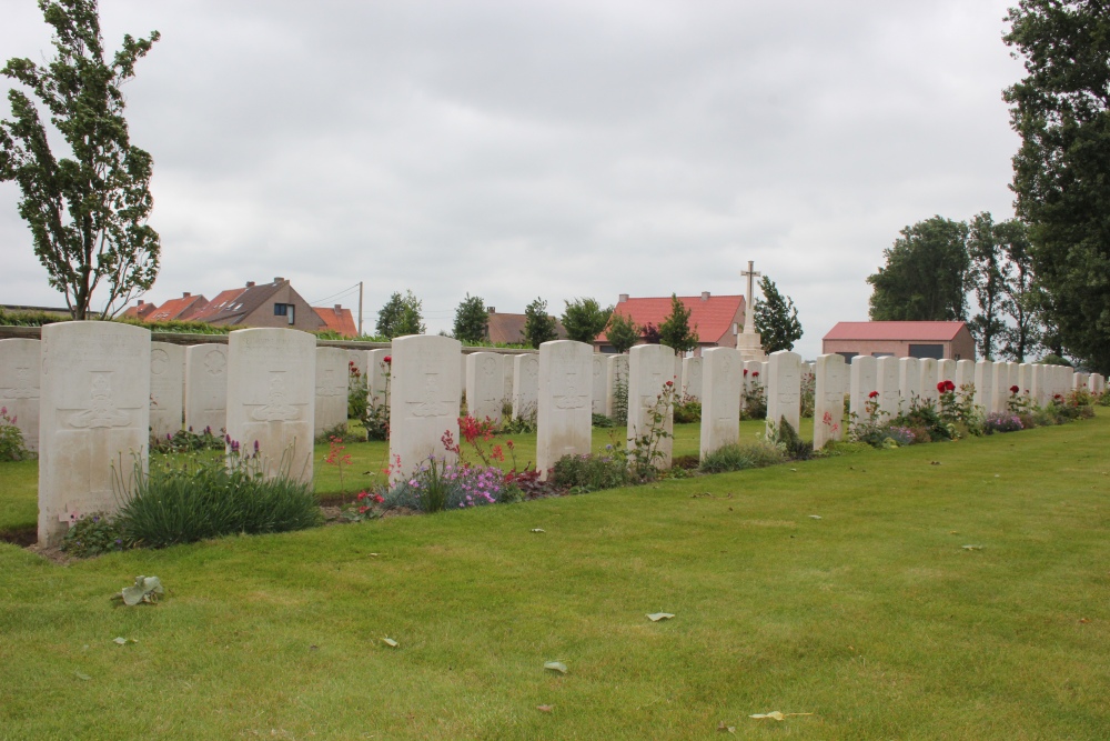 Ferme-Olivier Commonwealth War Cemetery #4