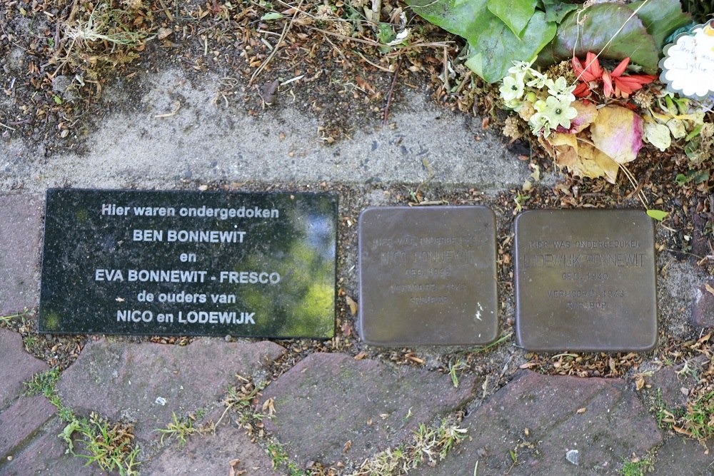 Memorial Stone Married Couple Bonnewit Heiloo #1