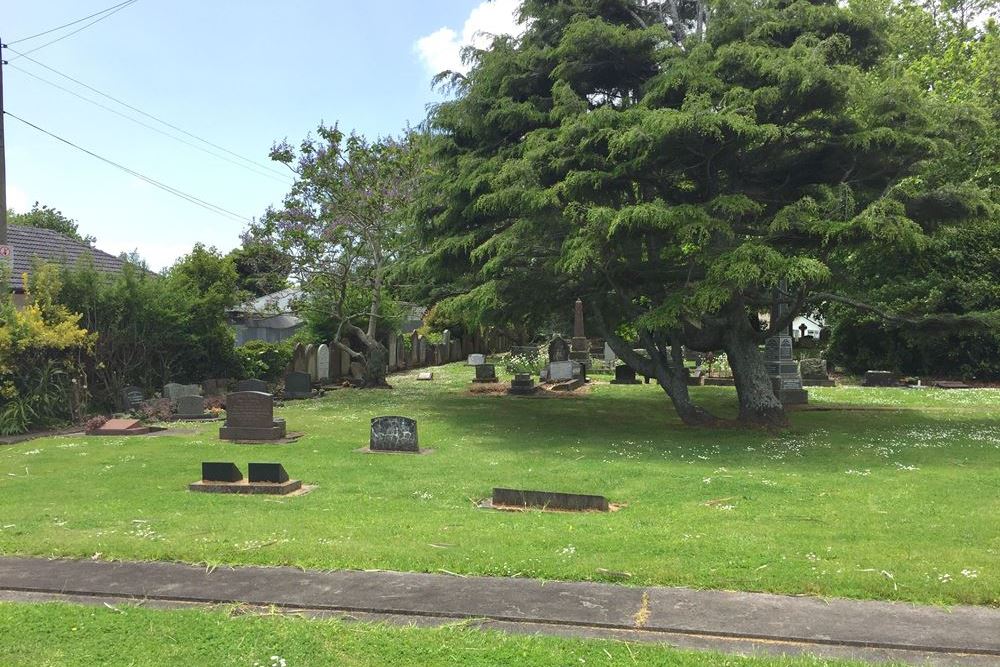 Commonwealth War Graves Holy Trinity Anglican Memorial Park Cemetery #1