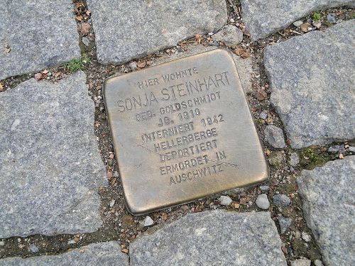 Stumbling Stone Bernhardstrae 39 #1