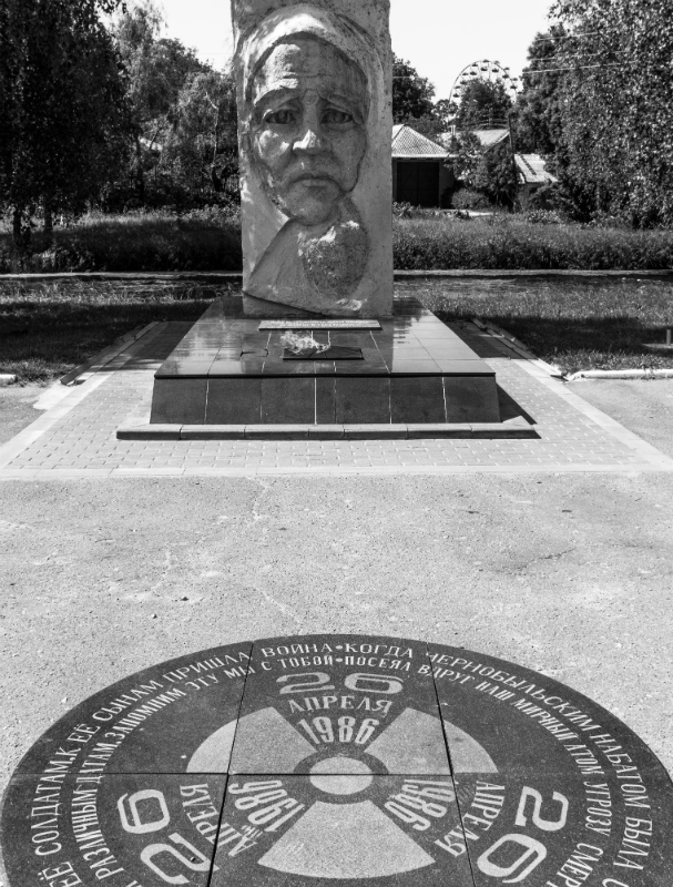 Grieving Mother Monument Novozybkov