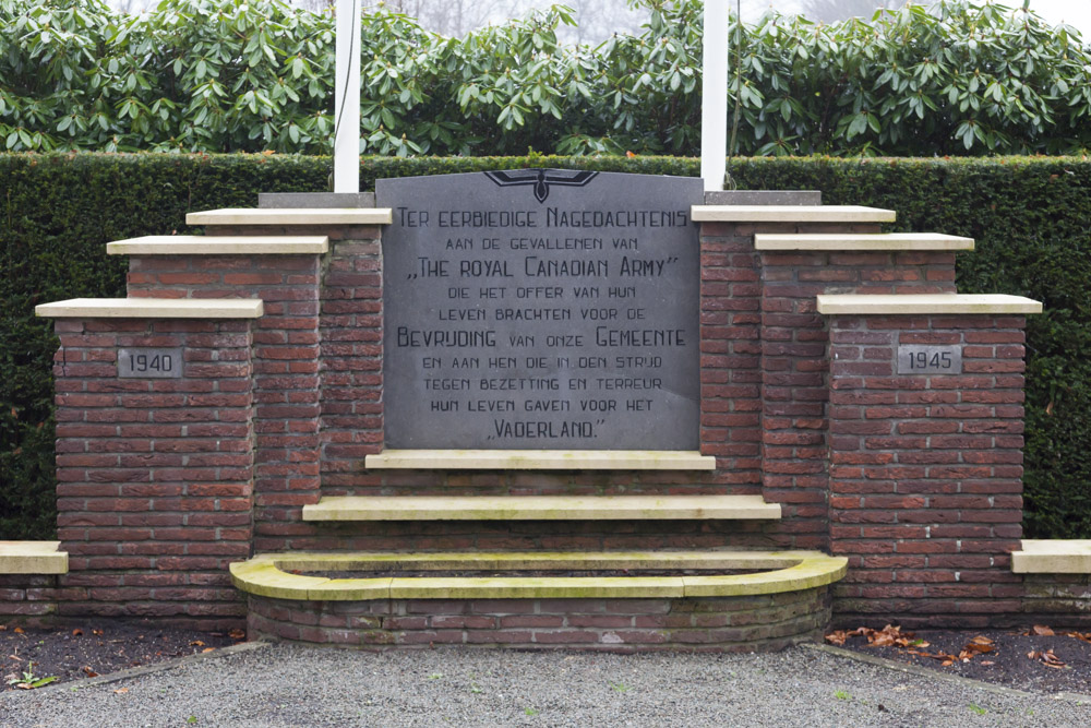 War Memorial Barneveld #2