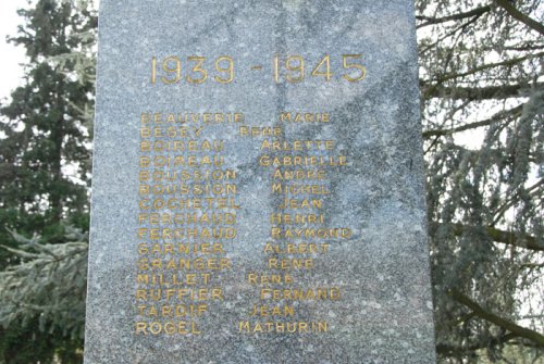 Oorlogsmonument Saran #3