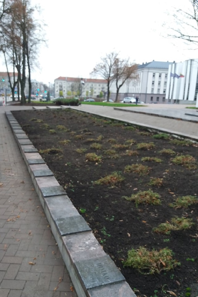 Sovjet War Graves iauliai #5