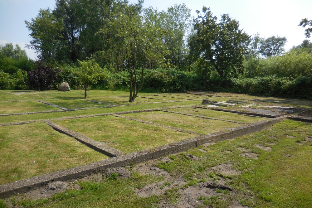 Monument Buitenkamp Wilhelmshaven #1