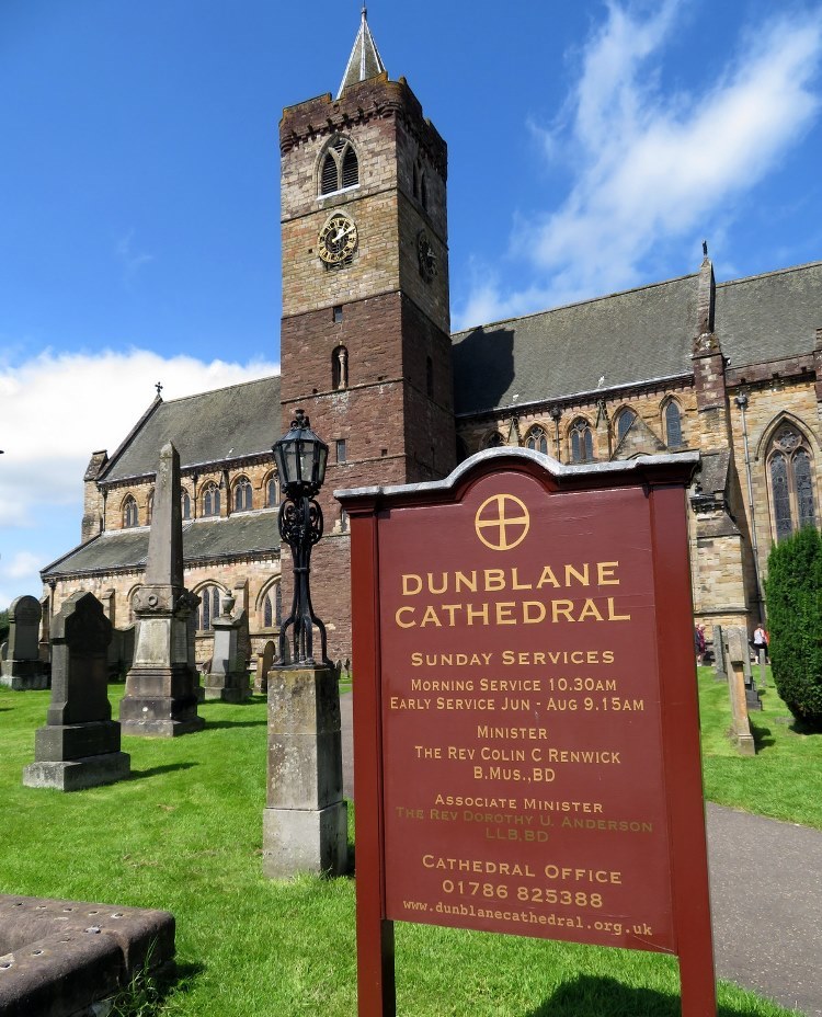 Oorlogsgraven van het Gemenebest Dunblane Cathedral Churchyard