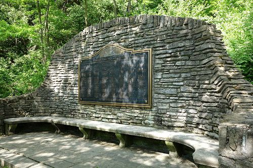 Monument Battery F, 136th Field Artillery #1