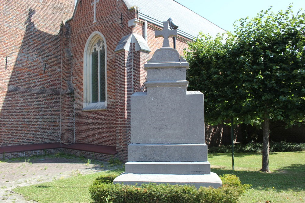 War Memorial Oekene #1