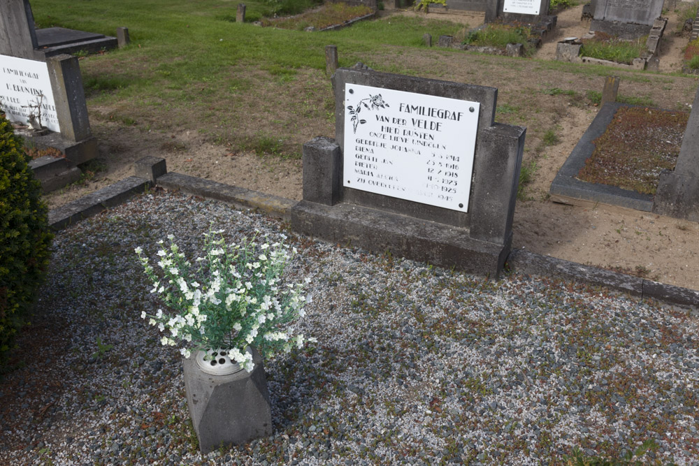 Dutch War Graves Wilp #2