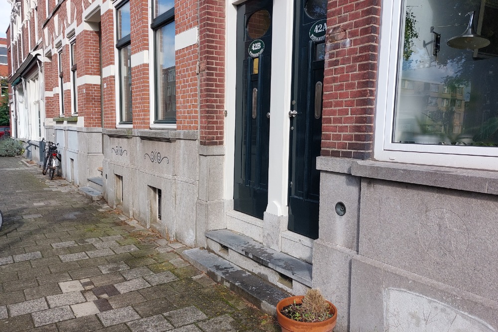 Stolpersteine Pijnackerplein 42b #4