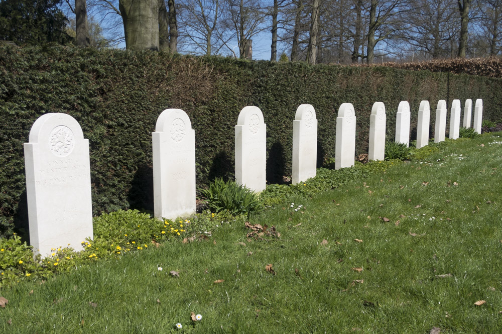 Nederlandse Oorlogsgraven St. Barbara #3