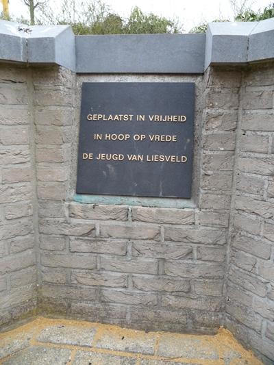Oorlogsmonument Groot-Ammers #3