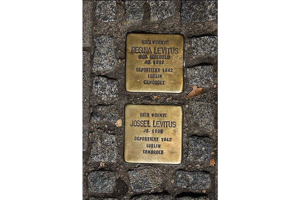 Stolpersteine Hhenstrae 18 #1