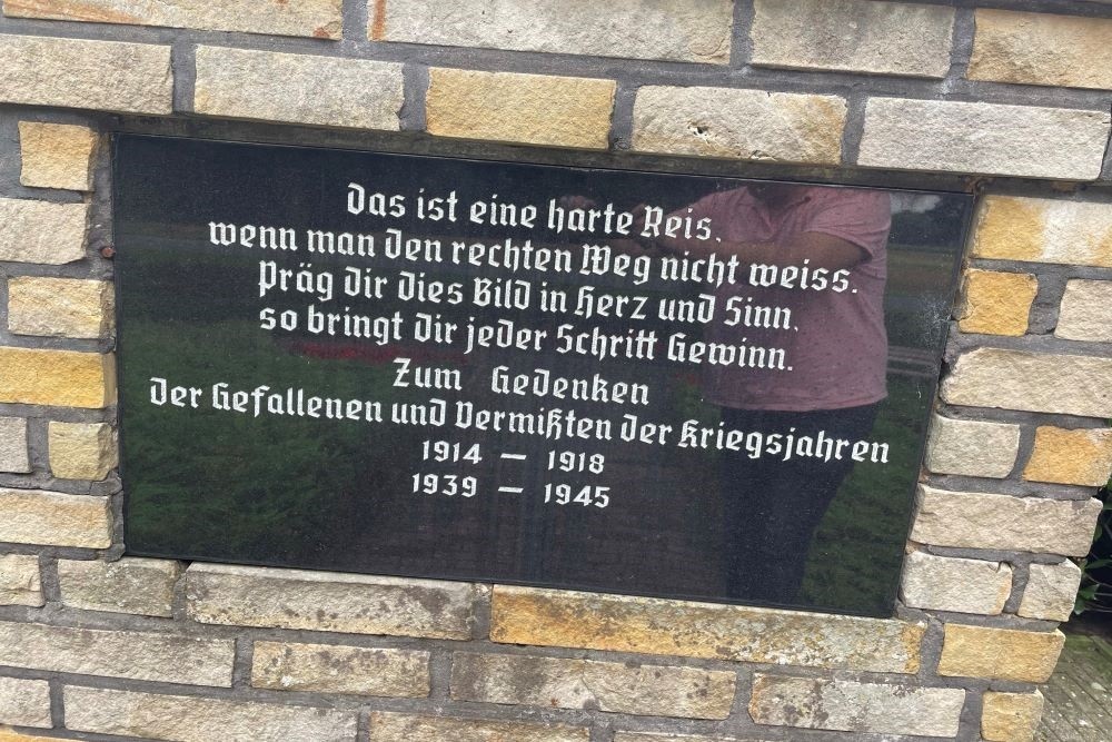 War Memorial Helschen #3