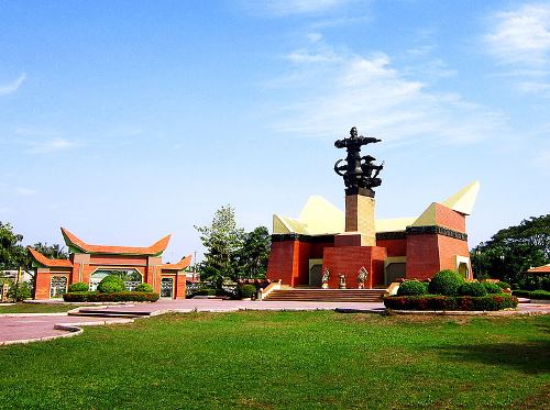 Monument Overwinning van Noord-Vietnam Kim Son