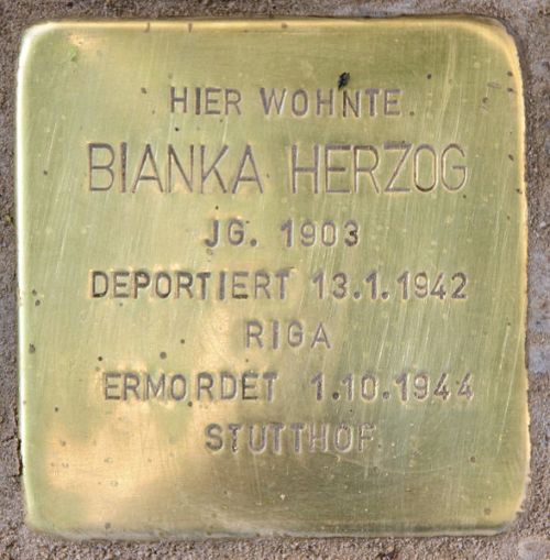 Stolpersteine Giesebrechtstrae 1