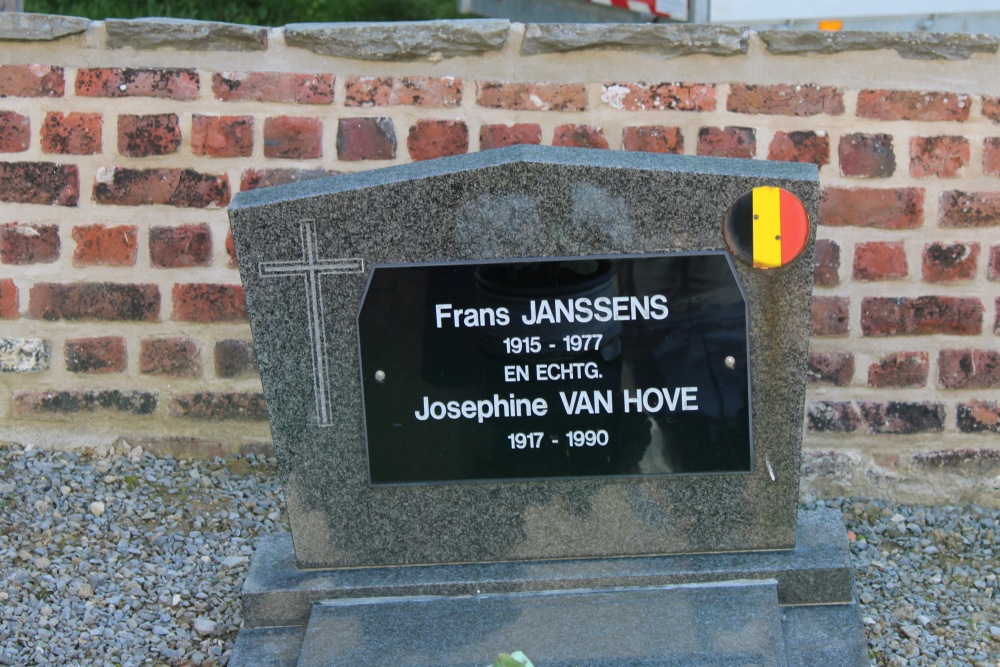 Belgische Graven Oudstrijders Ossel #2