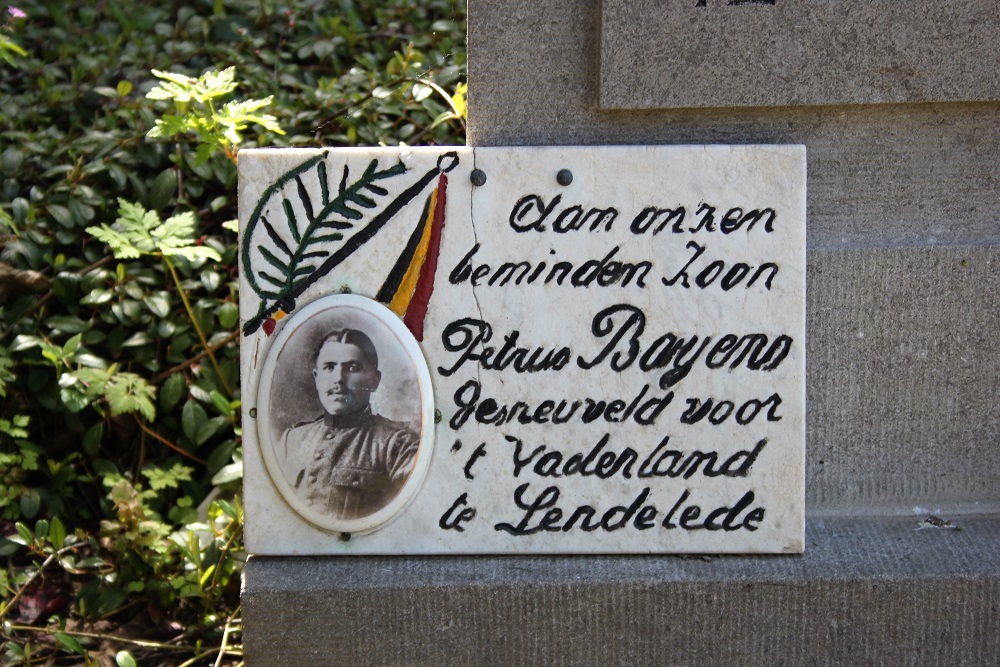 Belgische Oorlogsgraven Groot-Bijgaarden #1
