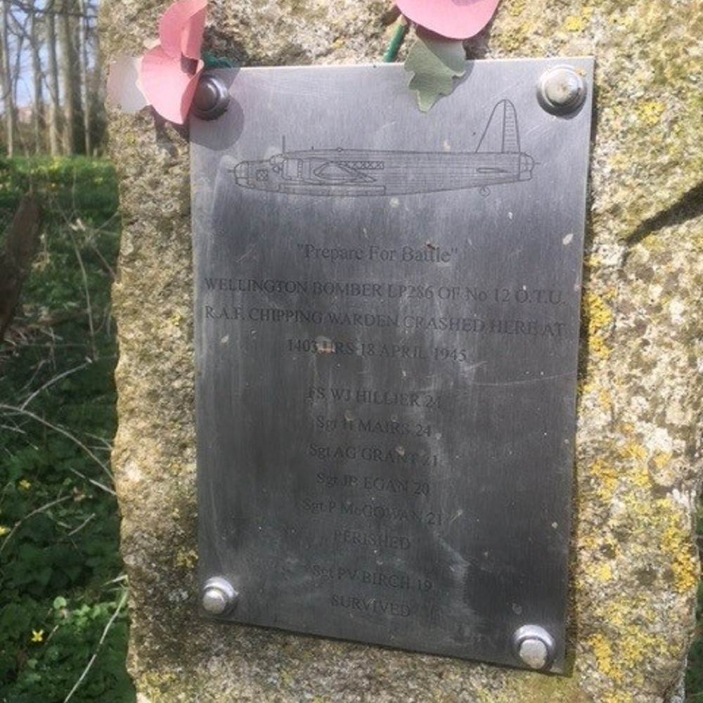 Monument Wellington Bommenwerper Chipping Warden #2