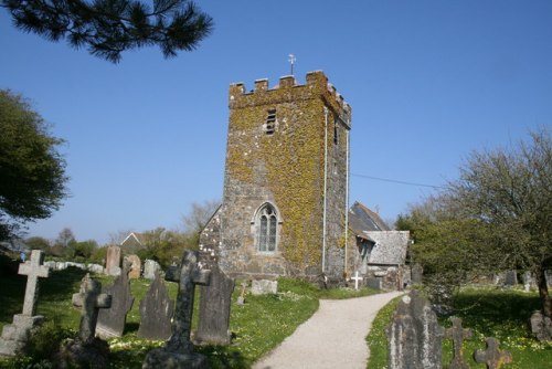 Oorlogsgraven van het Gemenebest St. Ruan Churchyard