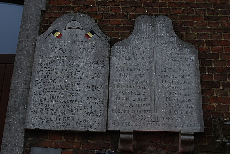 Oorlogsmonument Aux Houx #2