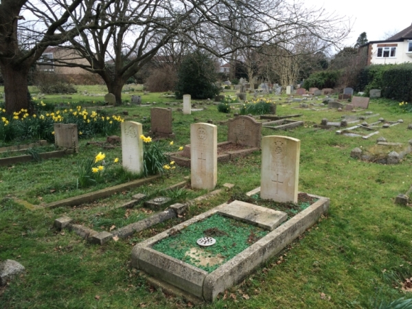 Commonwealth War Graves St. Peter Churchyard