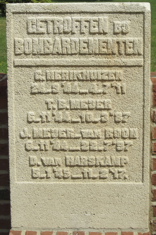 War Memorial Maarn #2