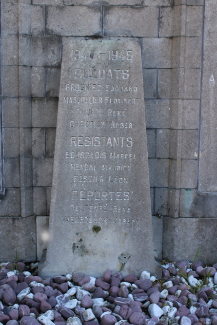 Oorlogsmonument Lobbes	 #5