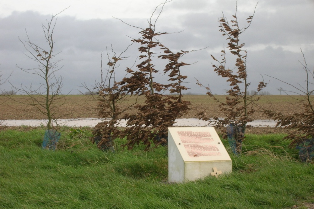 La Plaine au Bois Memorial Site - Farm du Fort Rosé - Esquelbecq #1