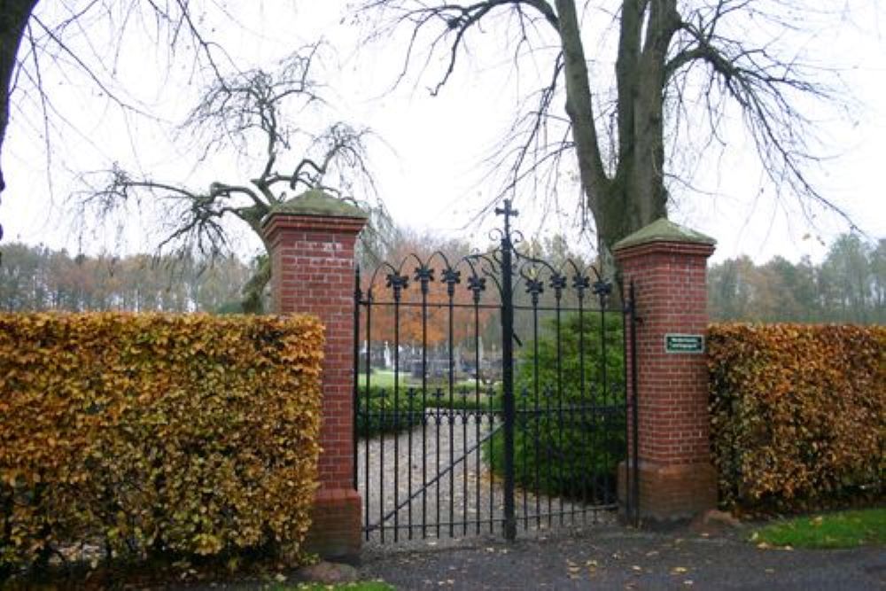 Dutch War Grave Kloosterburen #1