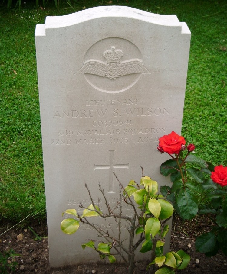 Oorlogsgraven van het Gemenebest Yeovilton Churchyard R.N.A.S. Extension #5