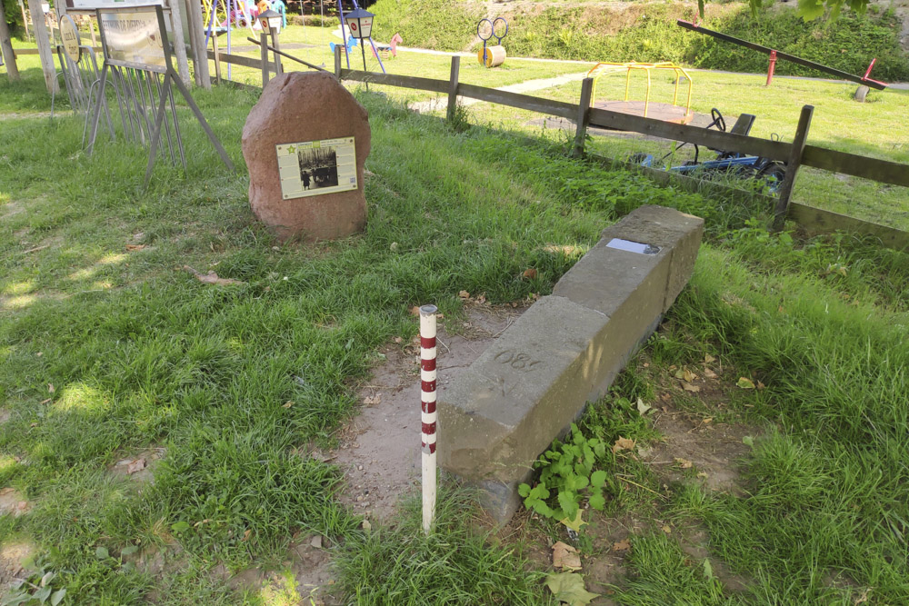 Border Marker Milsbeek