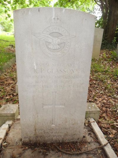 Commonwealth War Graves Vale Road Churchyard Extension #2