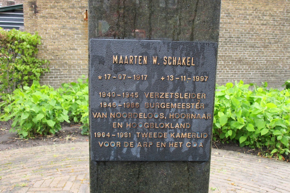 Monument Burgemeester Maarten W. Schakel Noordeloos #2