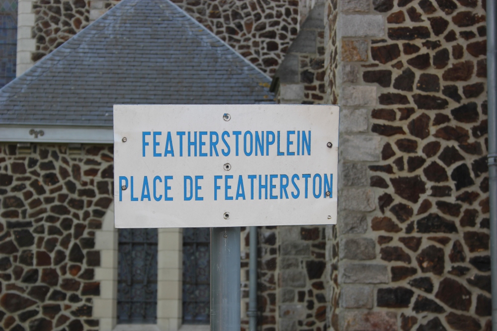 Featherstonplein Mesen #1