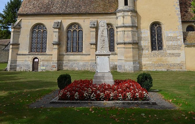 Oorlogsmonument Rouvres #1