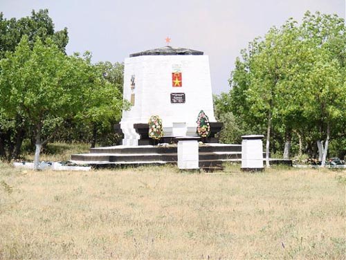 Soviet War Cemetery & Memorial 365th AA Battery #1