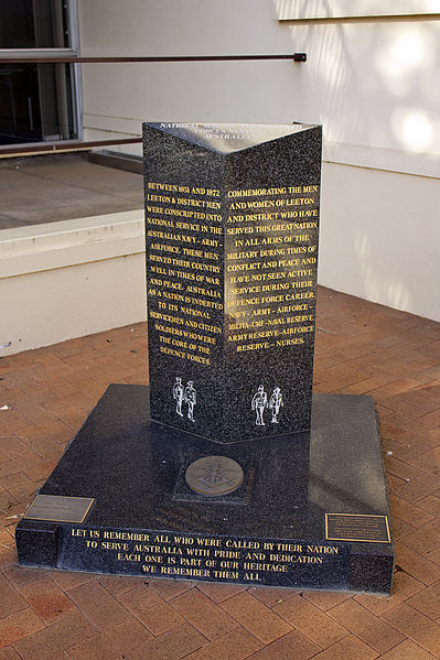 Herdenkingshal Leeton en District #3