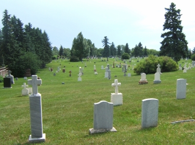 Commonwealth War Graves St Mary's Cemetery