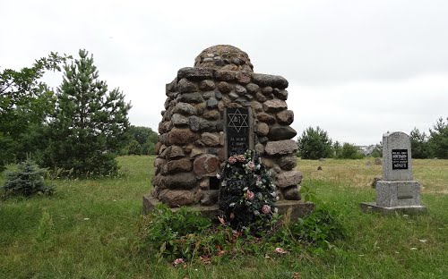 Holocaust Monument Hlybokaje #1