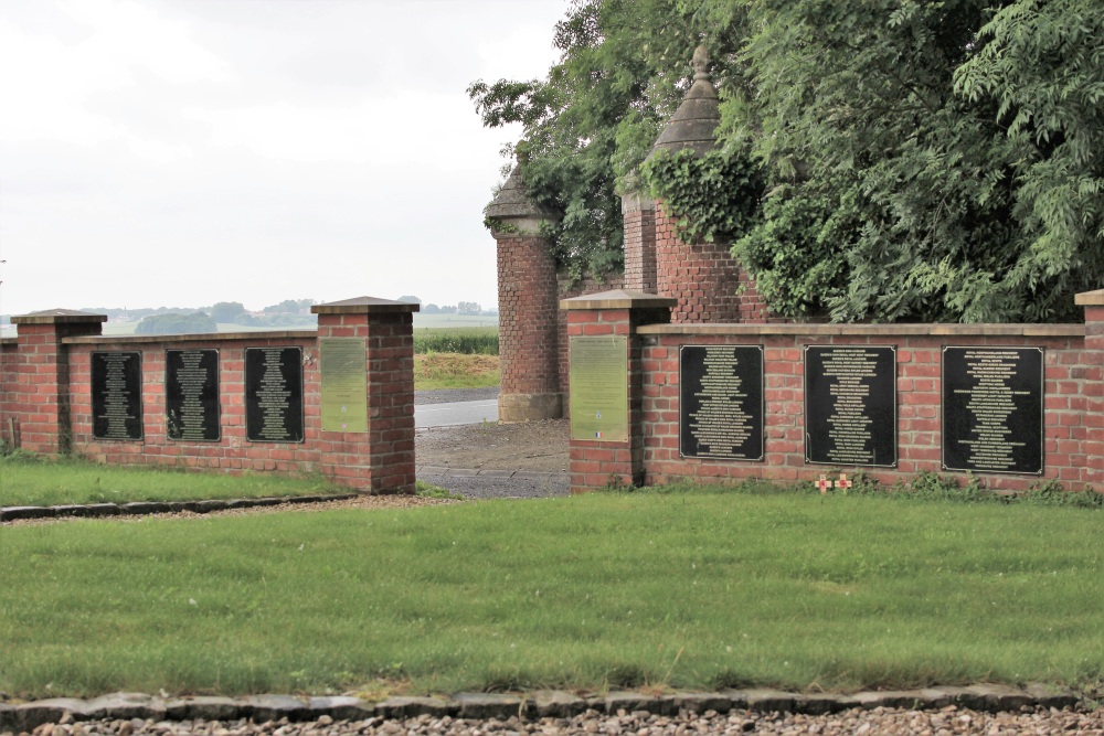 Monument van de Naties Flesquires #3