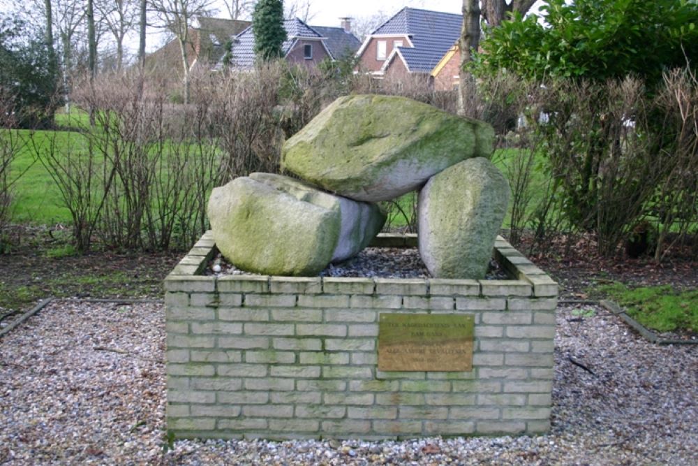 Oorlogsmonument Niezijl #2