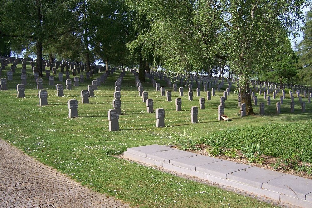 German War Cemetery Noyers-Pont-Maugis #3